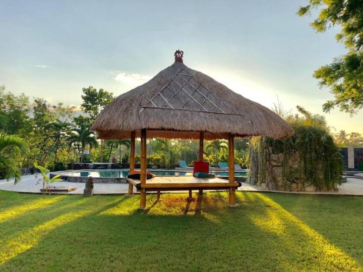 Bunga Laut Bungalow Amed  Luaran gambar